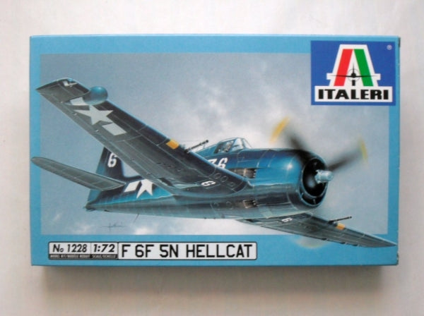 Grumman F6F-5N Hellcat Night Fighter 1/72 Scale  Plastic Model Kit Italeri 1228