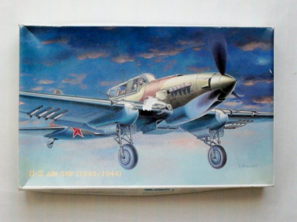 Modellino Aereo Faller IL-2M3 'Giallo 25' In Scala 1:72, Plastica Verniciata, 63,5 Cm - Collezionismo