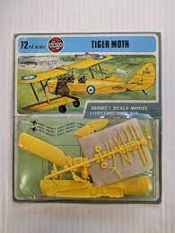 De Havilland DH 82a Tiger Moth 1/72 Scale Plastic Model Kit Airfix01015-5