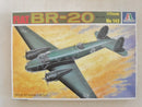 Fiat BR20 Cicogna Bomber 1/72 Scale Plastic Model Kit Italeri 143