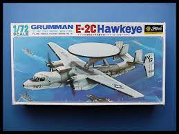 Grumman E2C Hawkeye Reconnaissance Aircraft 1/72 Scale Plastic Model Kit Fujimi TA15