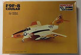 Grumman F9F -8 Cougar Fighter 1/72 Scale Plastic Model Aircraft Hasegawa 1139