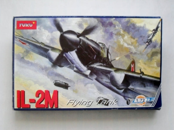 Ilyushin Il-2M Bomber 1/72 Scale Plastic Model Kit Toko 132