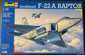 Lockheed Martin F22A Raptor Fighter 1/72 Scale Plastic Model Kit Revell 04386