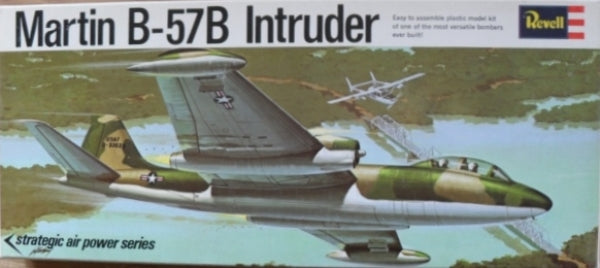 Martin B57B Canberra Bomber 1/72 Scale Plastic Model Kit Revell H-132