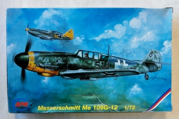 Messerschnitt BF109 G-12 Trainer 1/72 Scale Plastic Model Kit MPM 72031