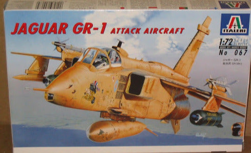 Sepecat Jaguar GR-1 Fighter 1/72 Scale Plastic Model Aircraft Kit Italeri 067