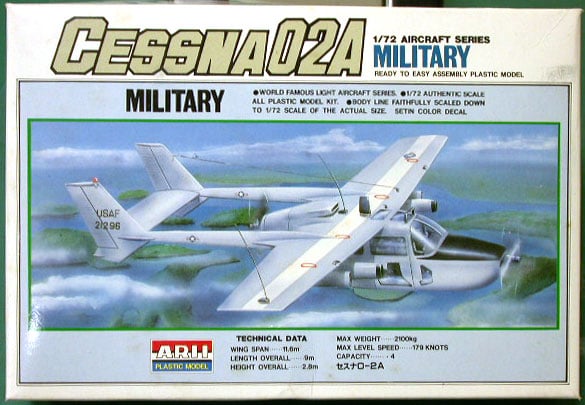 Cessna O-2 Skymaster Reconnaissance 1/72 Scale Plastic Model Kit Arii A706-300