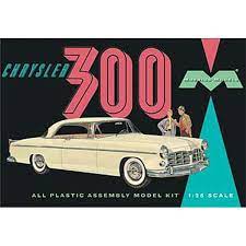 Chrysler 300 Car 1/25 Scale Plastic Mofdel Kit Moebius Models 1201