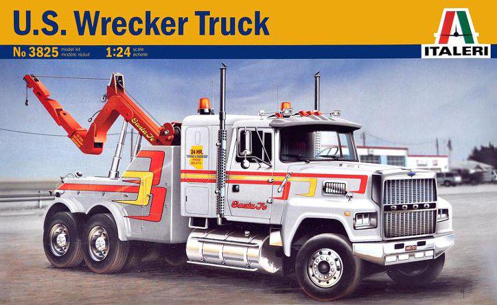 Ford US Wrecker Truck 1/24 Scale Plastic Model Kit Italeri 3825